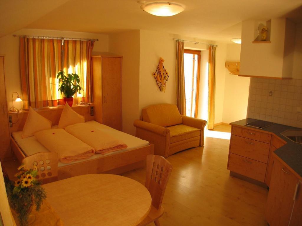 Appartement Sunnleitn Сан-Валентіно-Алла-Мута Номер фото